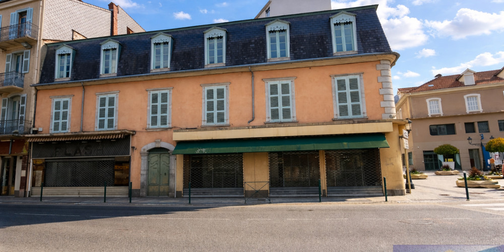 immeuble à LOURDES (65100)