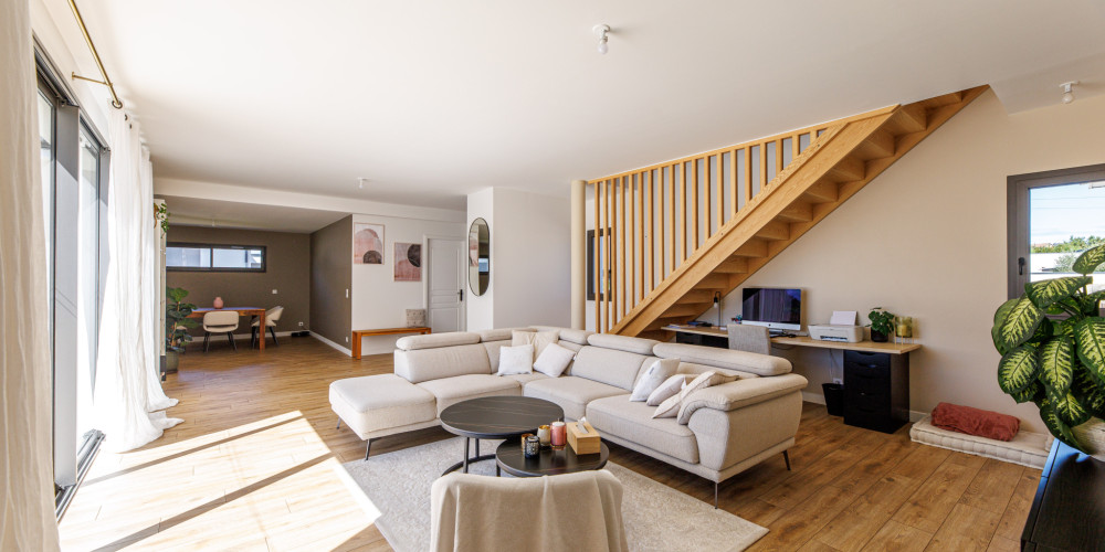 maison à PAU (64000)