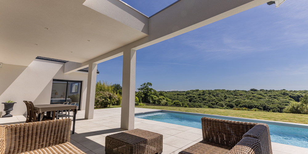 maison à PAU (64000)