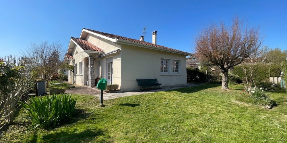 maison à PAU (64000)