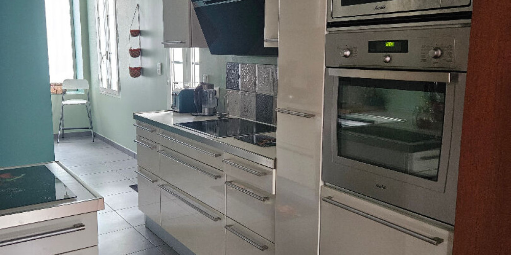 maison à PAU (64000)