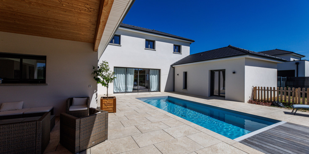 maison à PAU (64000)