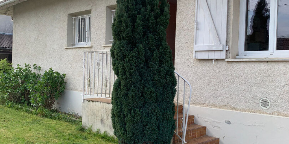 maison à PAU (64000)