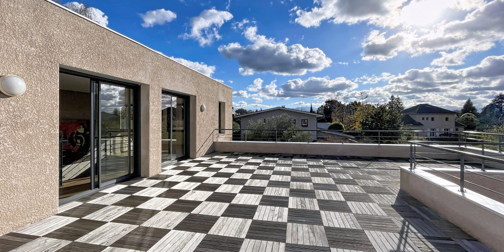 maison à PAU (64000)