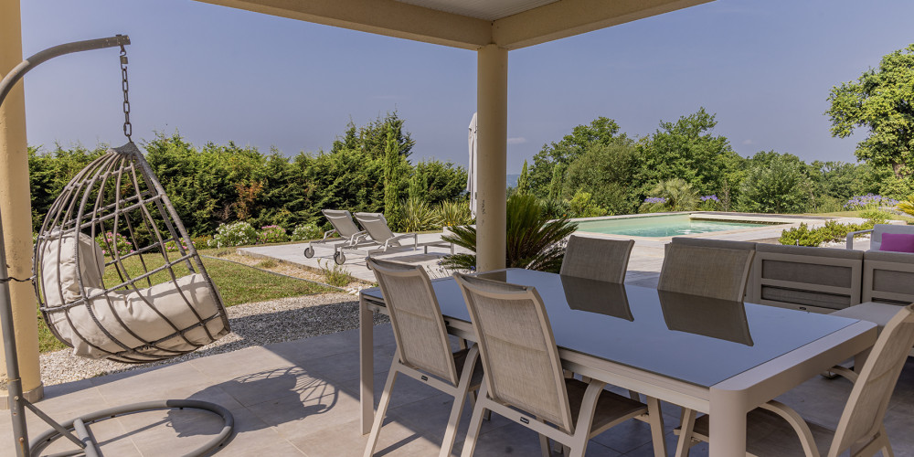 maison à PAU (64000)