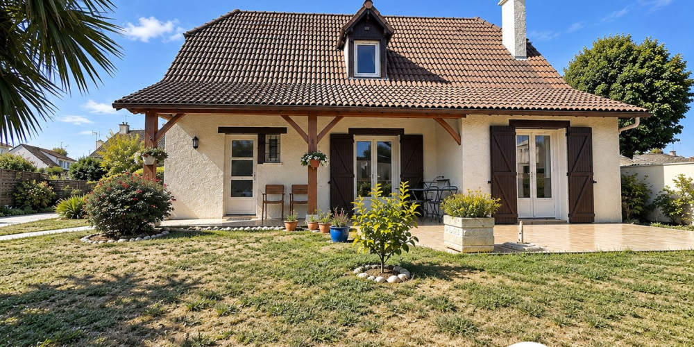 maison à PAU (64000)