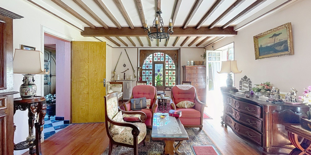 maison à PAU (64000)