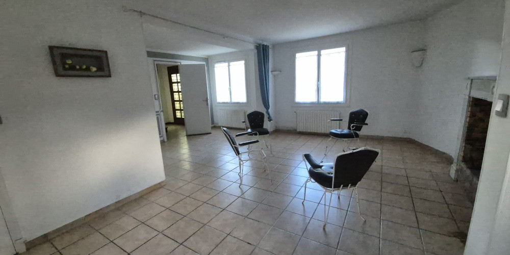 maison à JURANCON (64110)