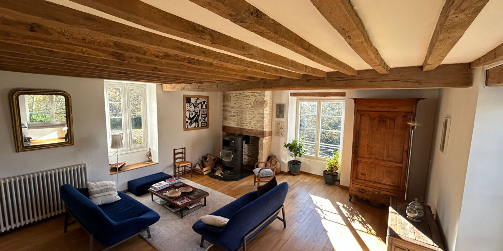 maison à JURANCON (64110)