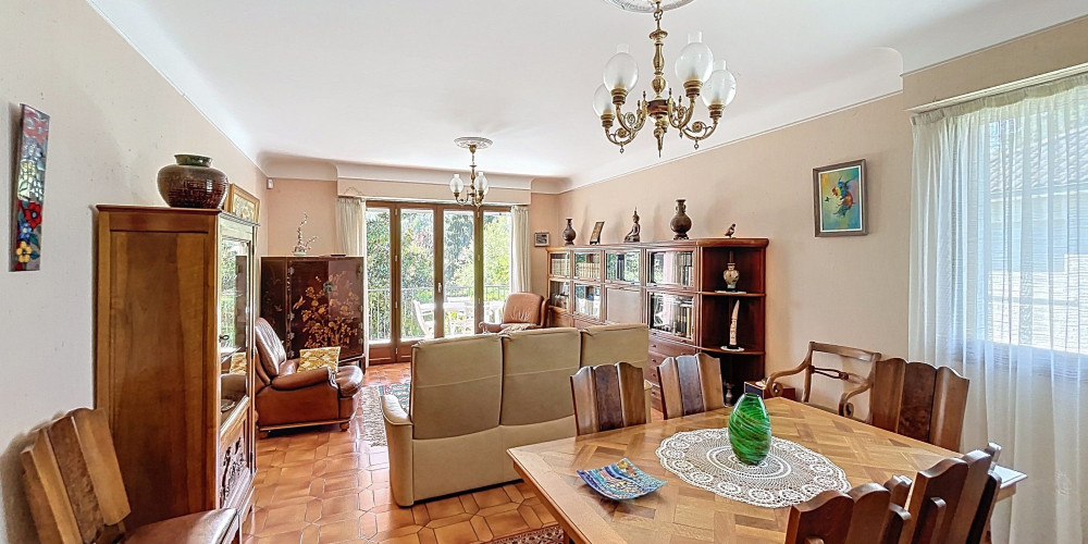 maison à JURANCON (64110)