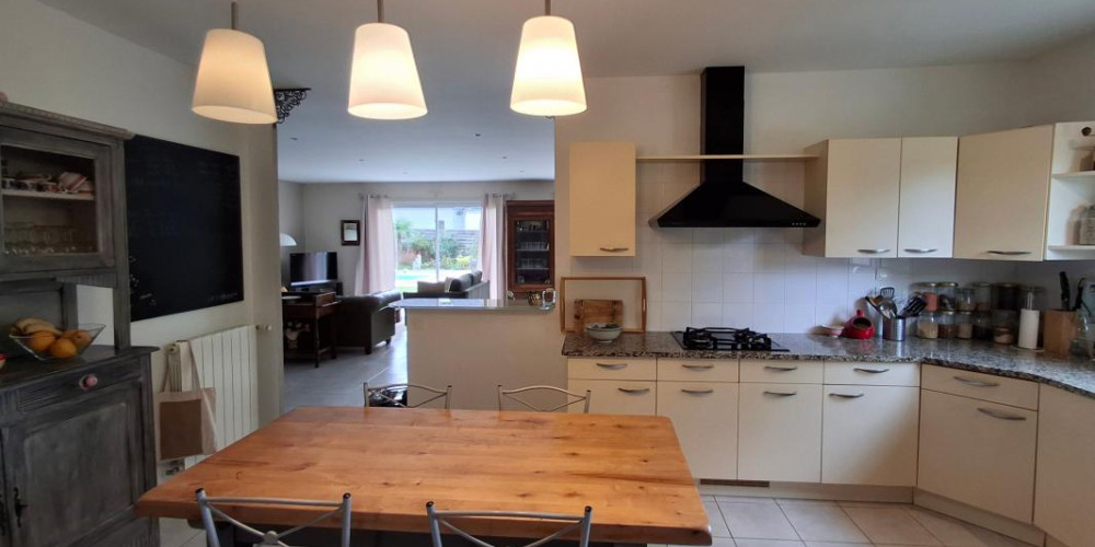 maison à MONTARDON (64121)