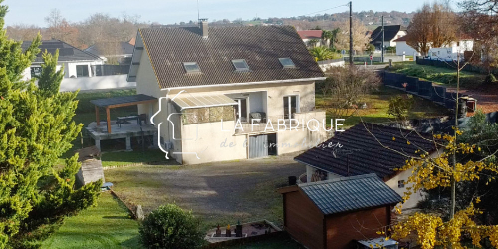 maison à MONTARDON (64121)