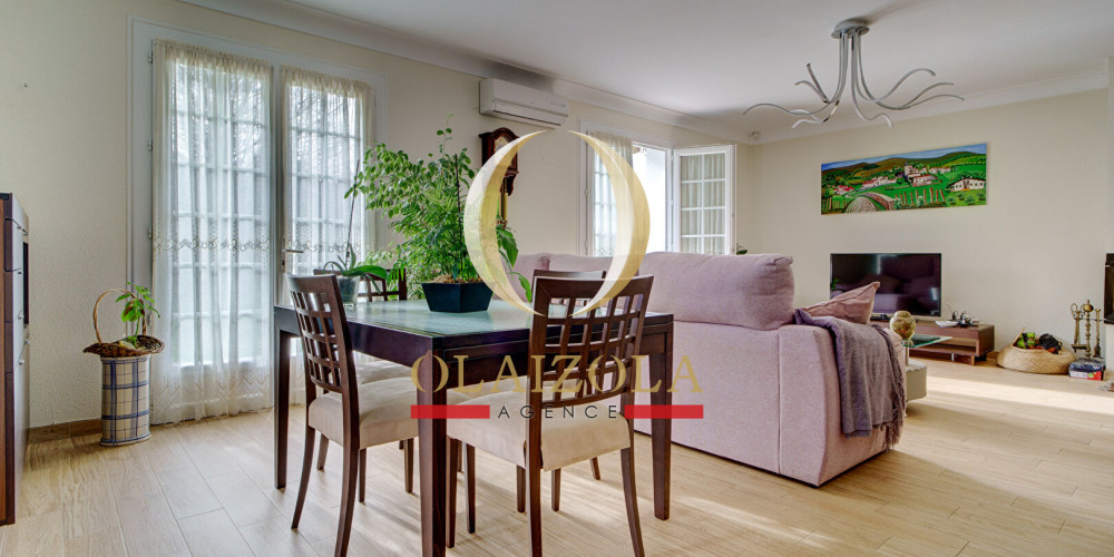 maison à URRUGNE (64122)