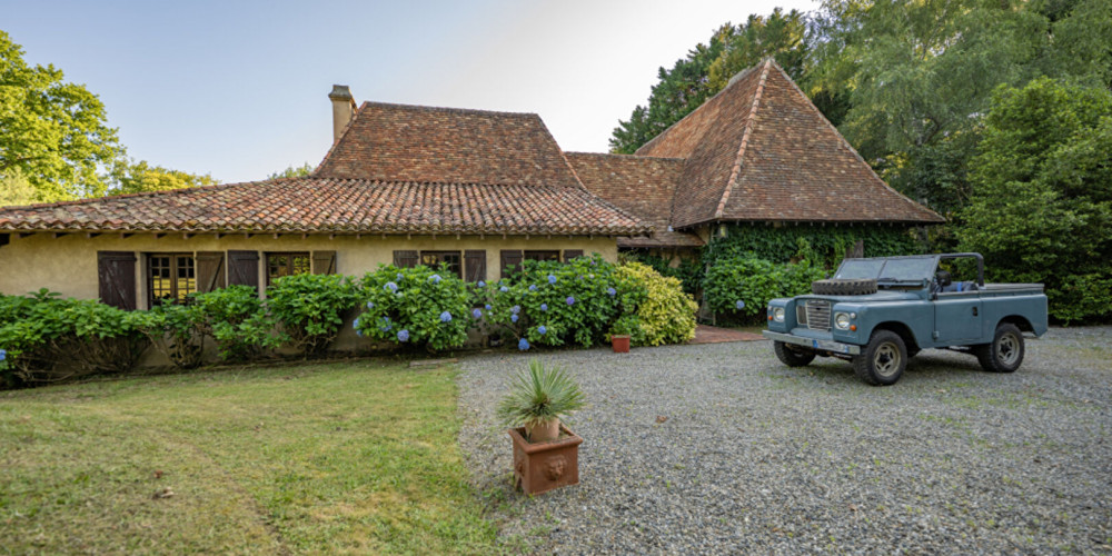 maison à MORLAAS (64160)
