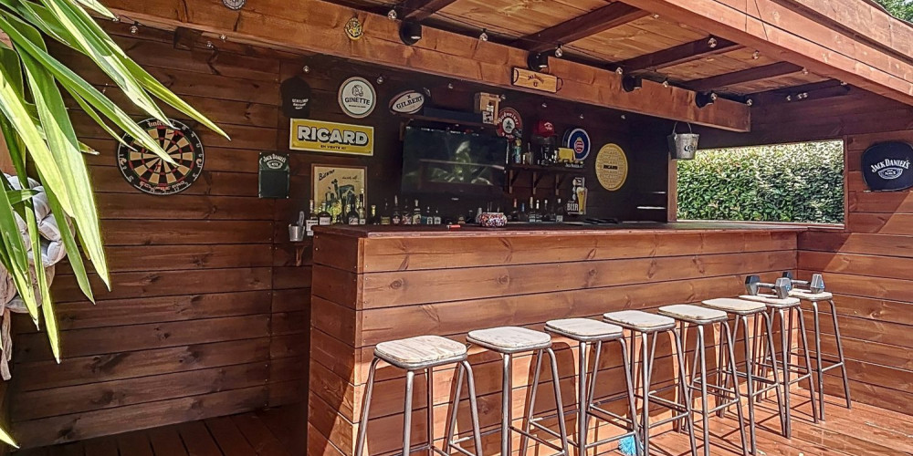 maison à BASSUSSARRY (64200)