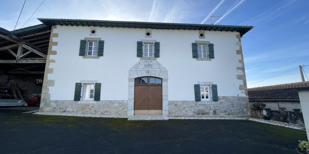 maison à AINCILLE (64220)