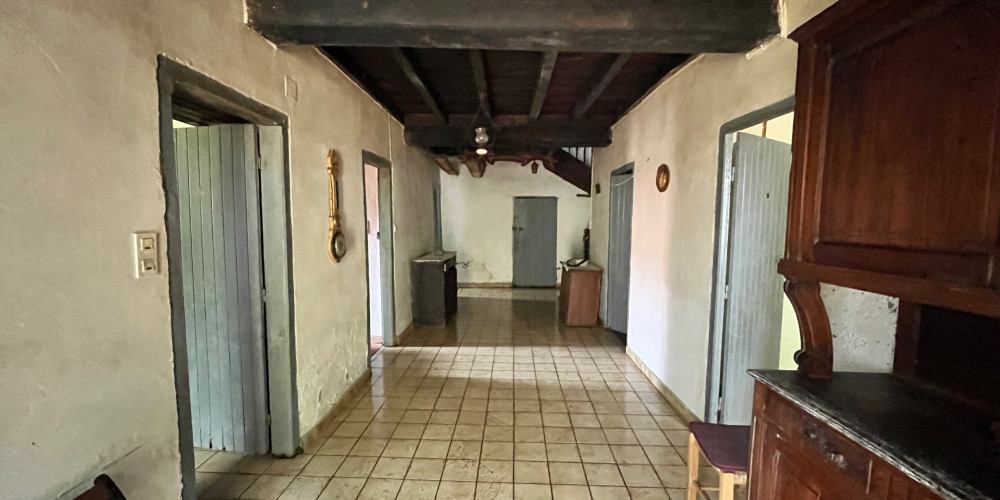 maison à MENDIVE (64220)