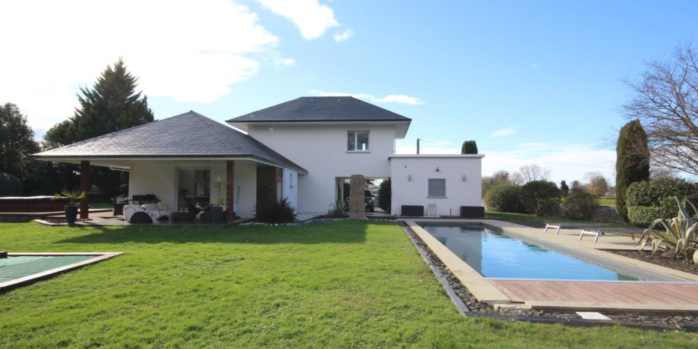 maison à SAUVAGNON (64230)