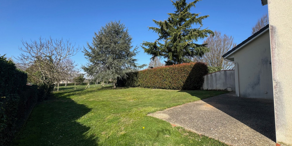 maison à LEMBEYE (64350)