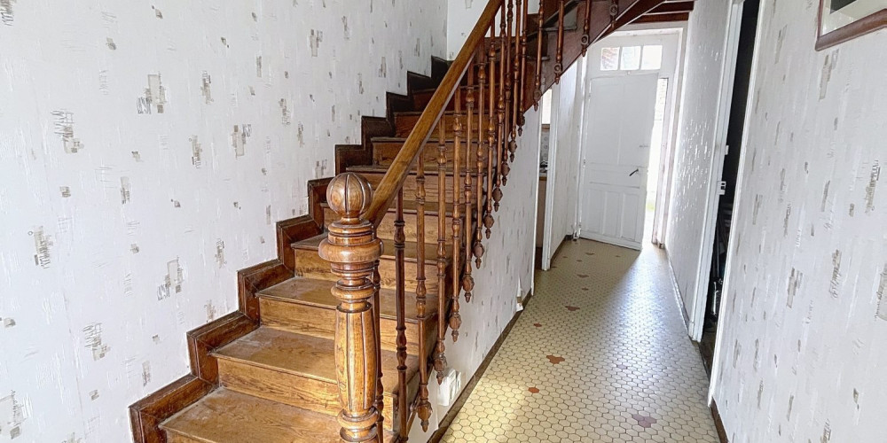 maison à THEZE (64450)