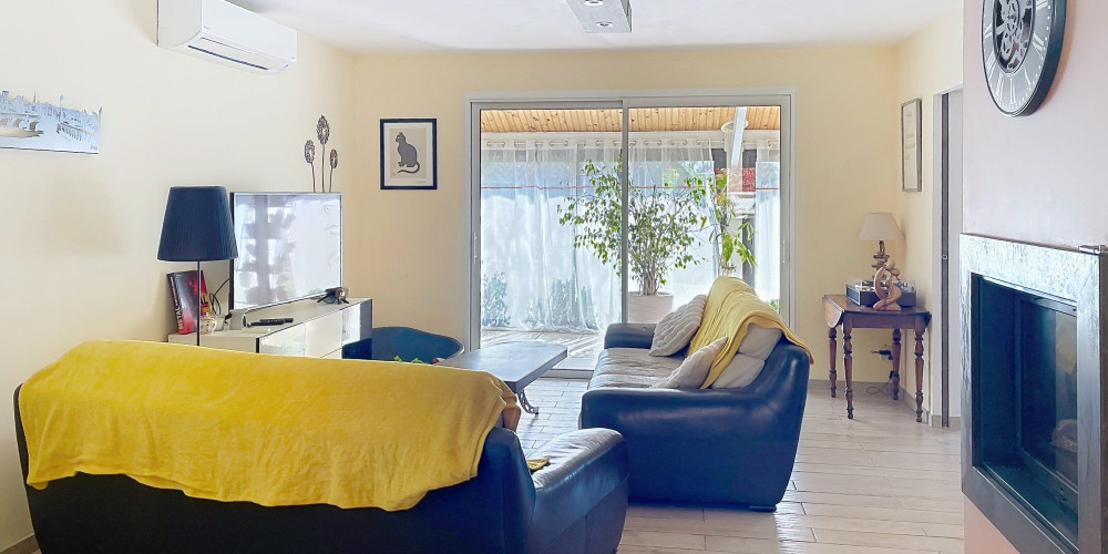 maison à THEZE (64450)