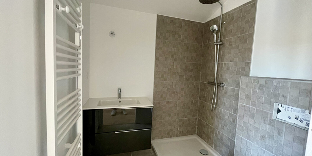 maison à USTARITZ (64480)