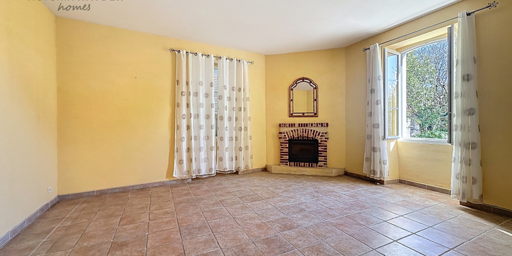 maison à NAY (64800)