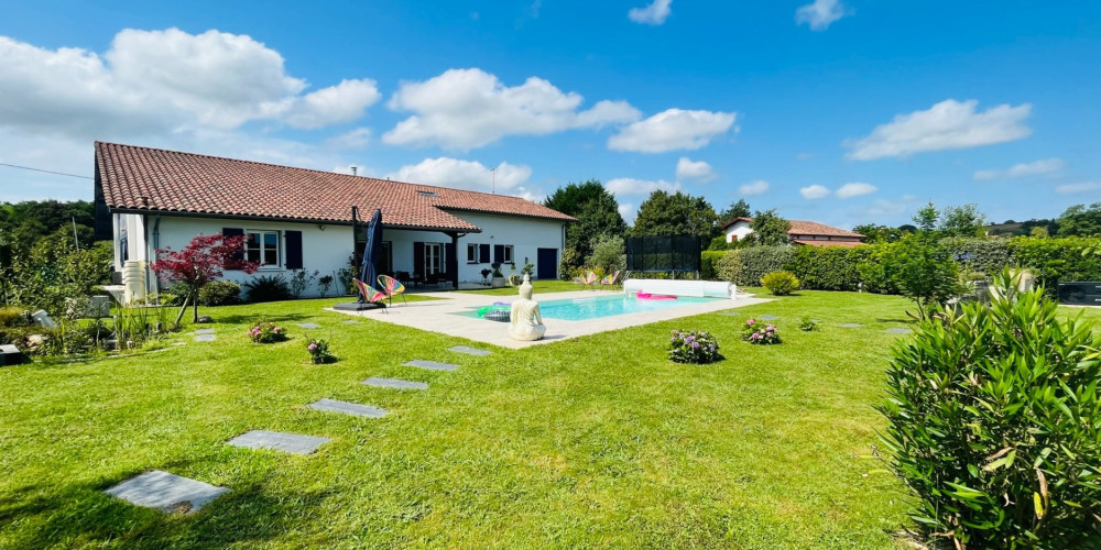 maison à MOUGUERRE (64990)