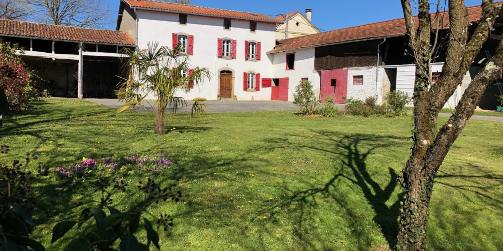 maison à CAMPISTROUS (65300)