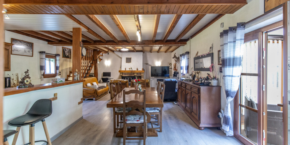 maison à CAMPAN (65710)