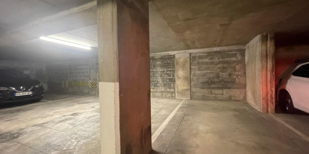 parking à BIARRITZ (64200)
