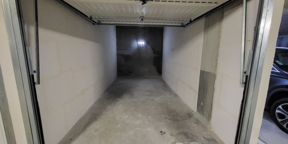 parking à ANGLET (64600)