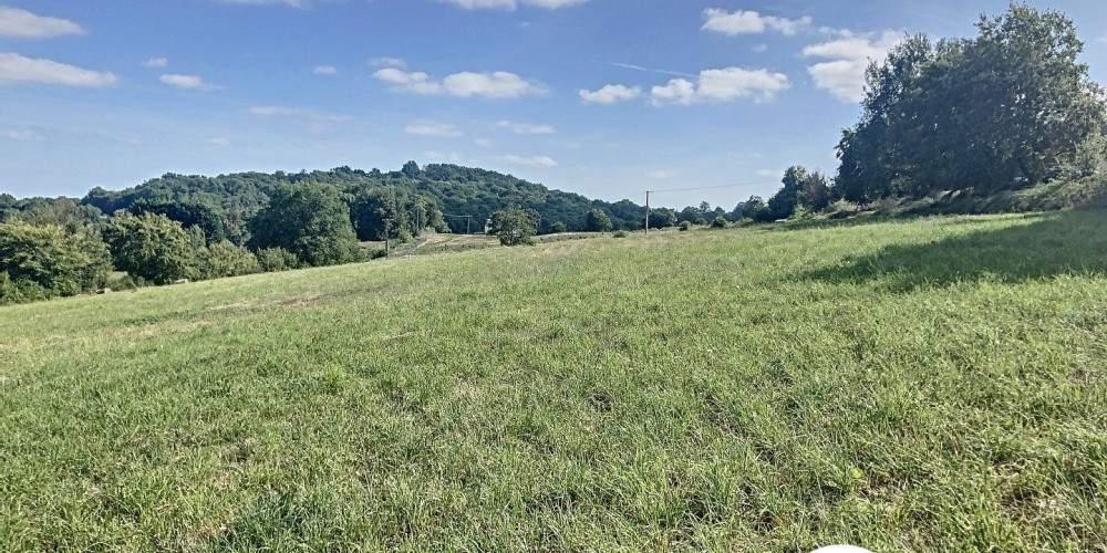 terrain à GARLIN (64330)