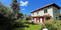 maison à PAU (64000)