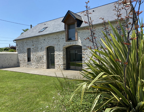 maison  NAY