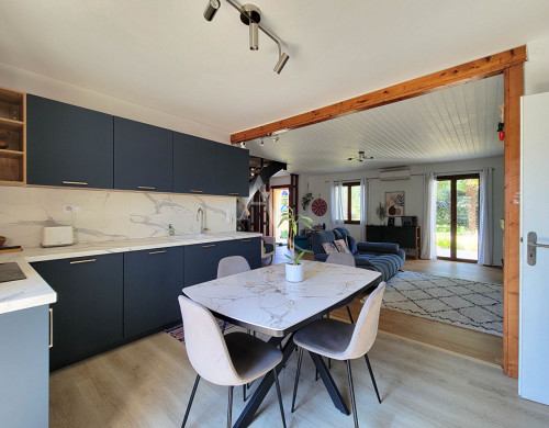 maison  SERRES CASTET