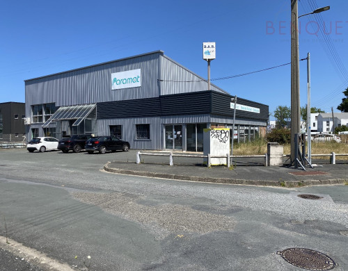 local commercial  BAYONNE