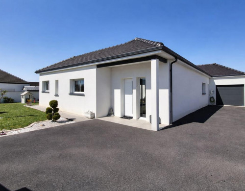 maison  SERRES CASTET